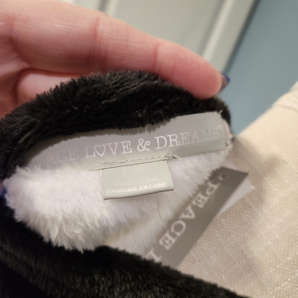 NWT Chill Out plush penguin colorblock sweater Loungewear - Picture 5 of 6